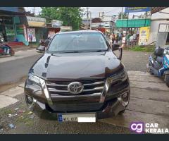 TOYOTA  FORTUNER  CAR FOR SALE