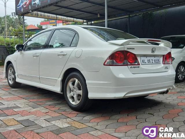 SALE:: Honda Civic 1.8 SMT