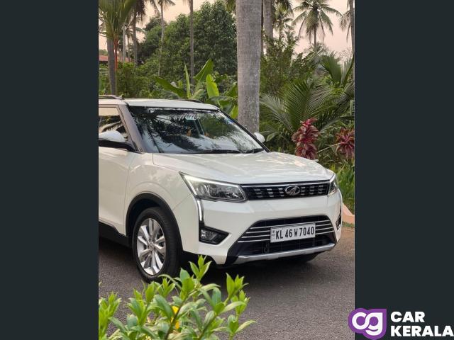 2021 XUV300  W8 Petrol Manual Car