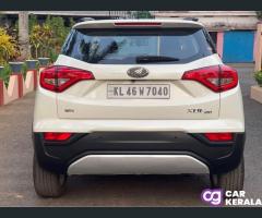 2021 XUV300  W8 Petrol Manual Car