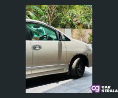 2014 Toyota Innova 2.5 (v) car for sale in Perumbavoor