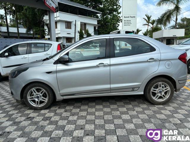 SALE: FORD  ASPIRE TITANIUM