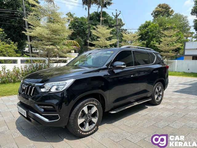 URGENT SALE : 2019 Mahindra Alturas G4