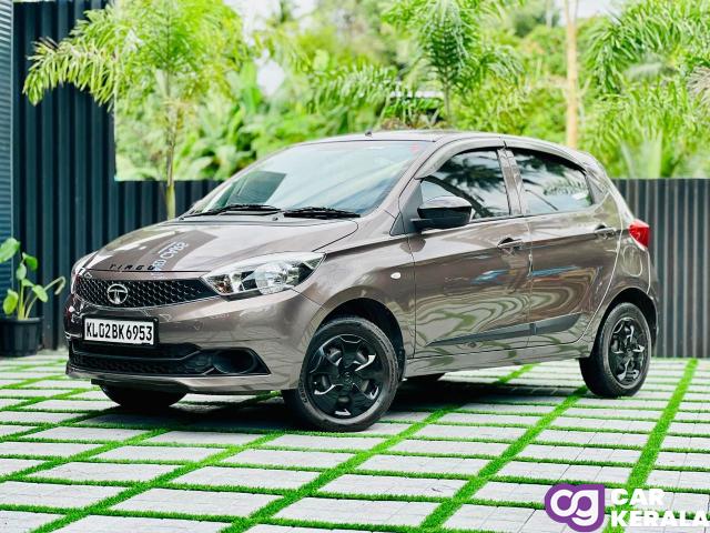 URGENT SALE : TATA TIAGO