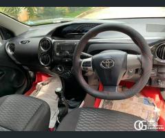 Toyota LIVA CROSS VD